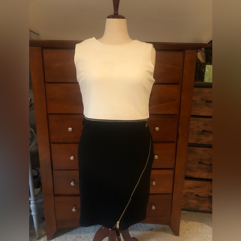 Apt. 9 Black Pencil Skirt with Gold Diagonal Zip